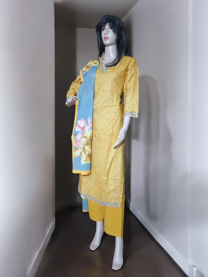 Rahiwell Branded Pure Cotton Kurta set 3 peice - Image 4