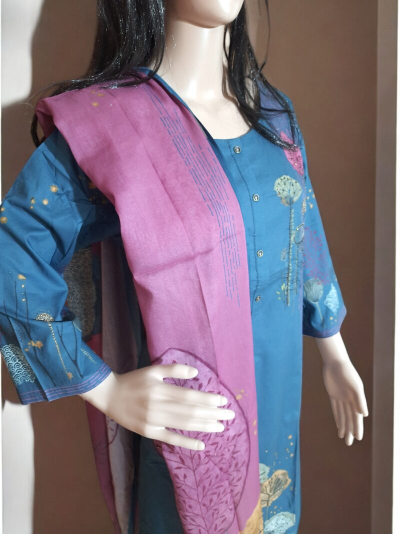 Rahiwell Branded Pure Cotton hand work 3 peice Kurta set - Image 6