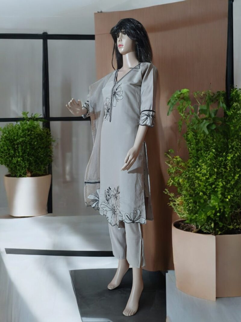 Branded roman Silk Embroidary kurta - Image 3
