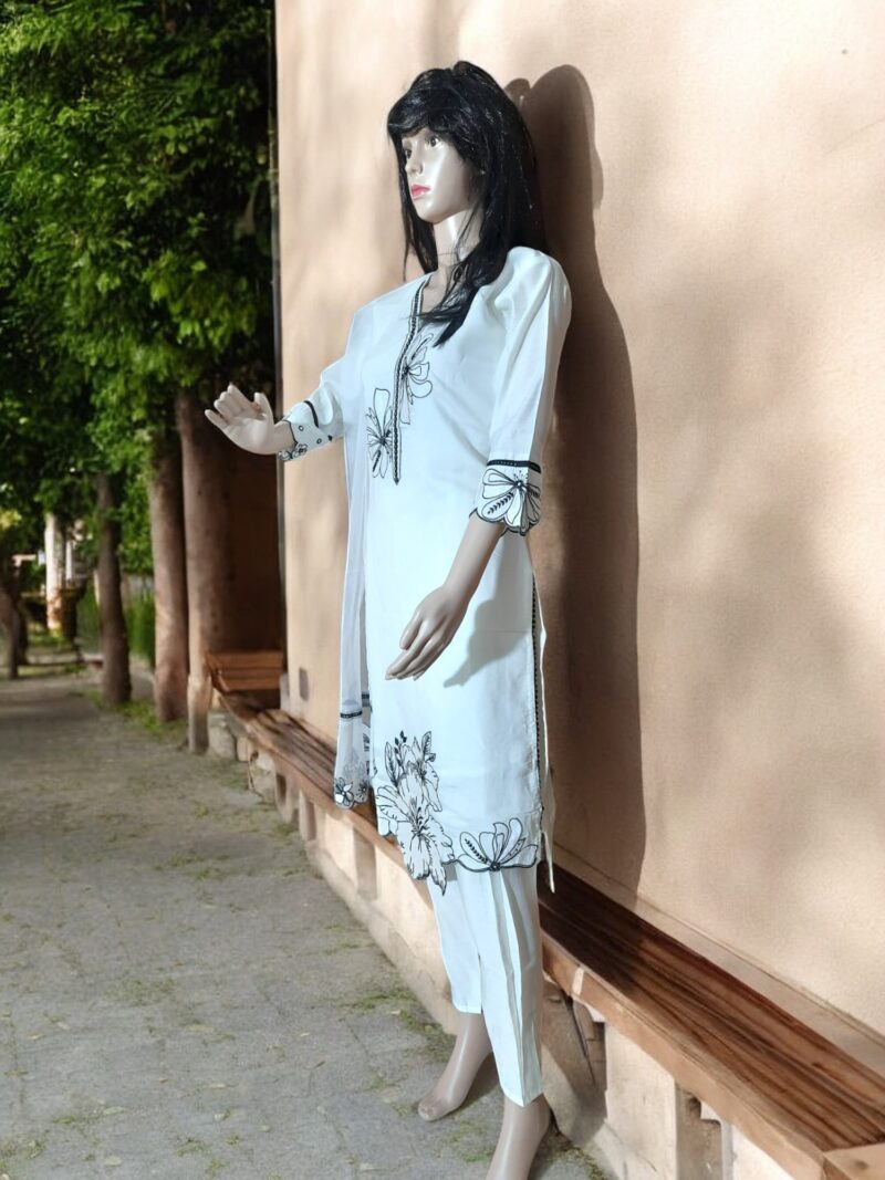 Branded roman Silk Embroidary kurta - Image 3