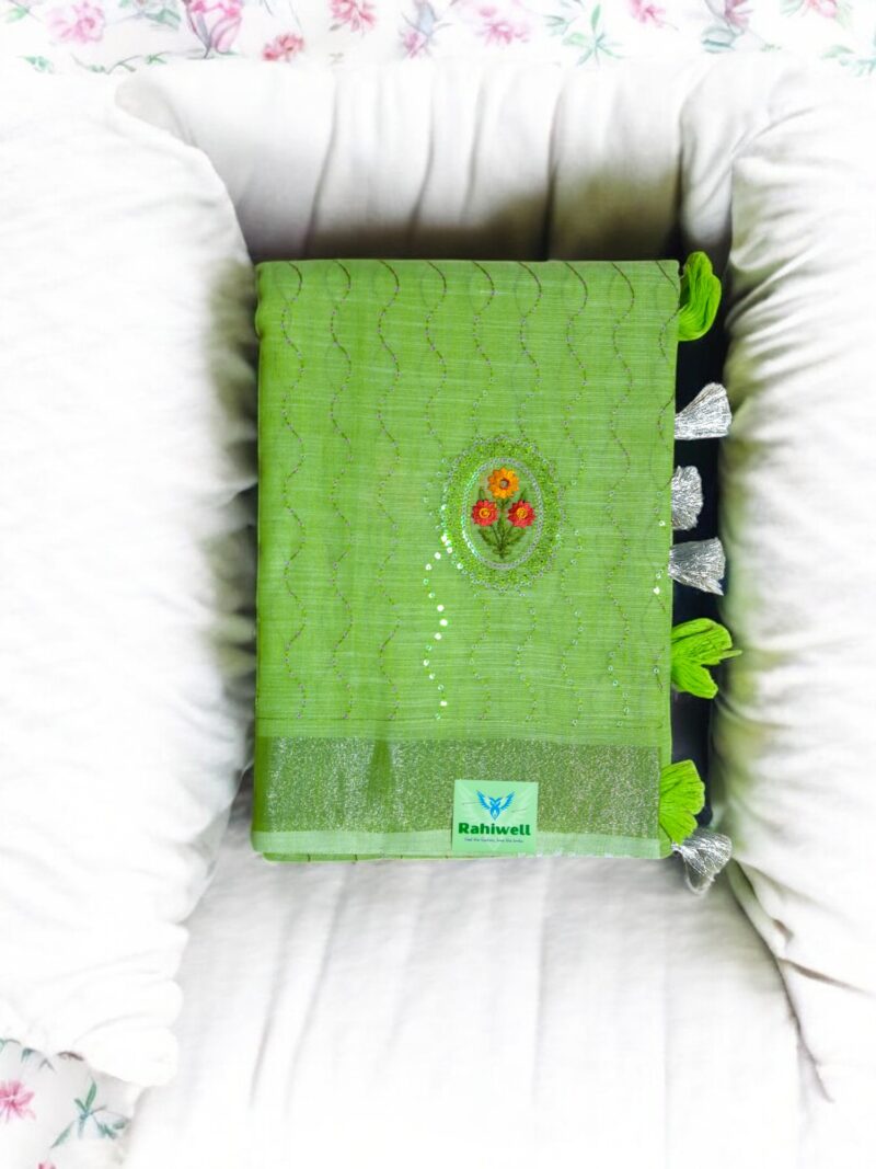 Rahiwell IH VC Saree
