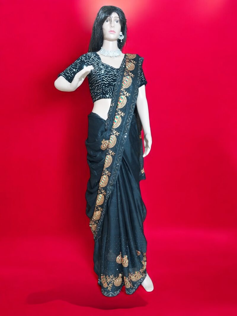 Rahiwell Dakota Silk 1 Saree - Image 4