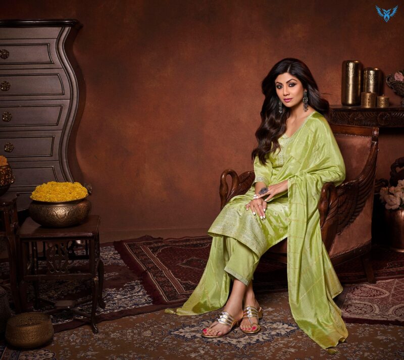 Dhola silk shilpa-603 - Image 3