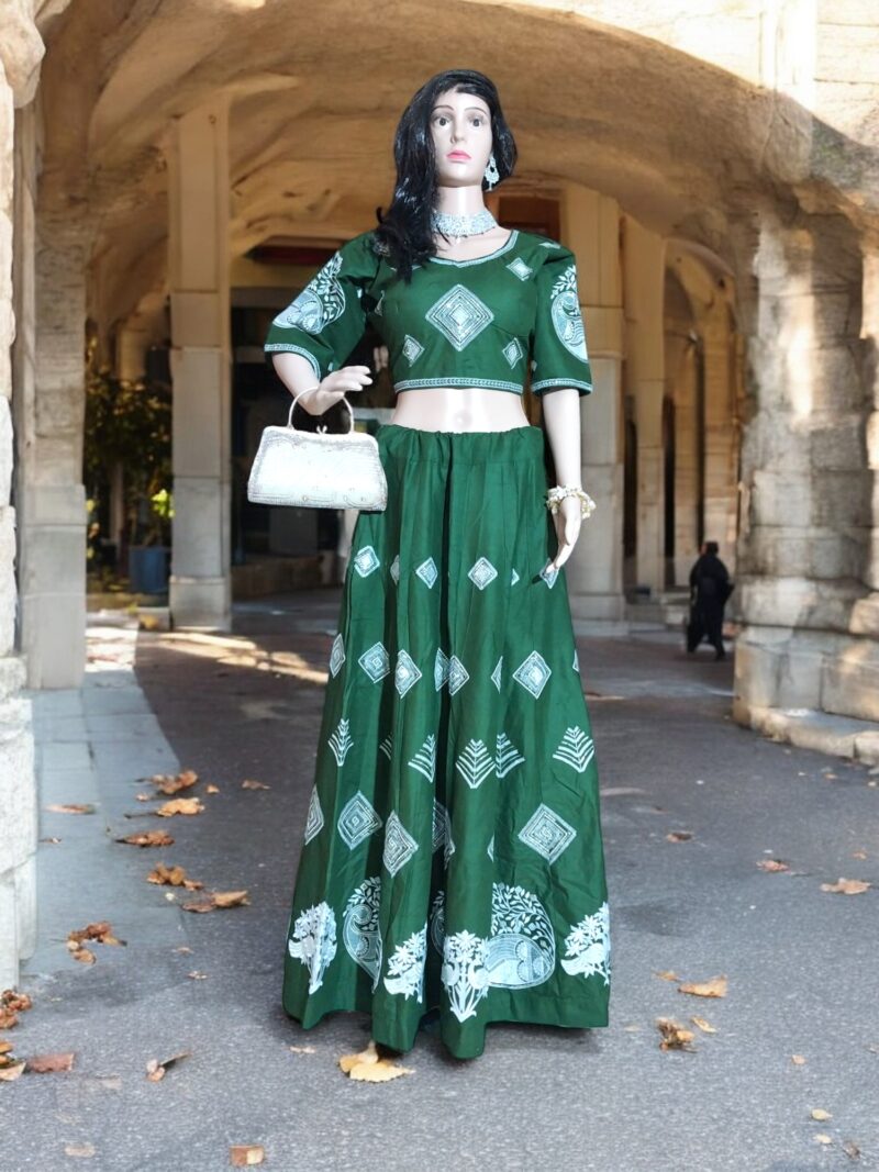 Rahiwell Lehenga